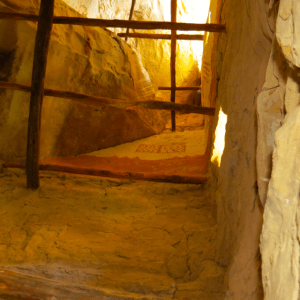 Looking up into one of the towers at Cliff Palace. Can you see the painting?